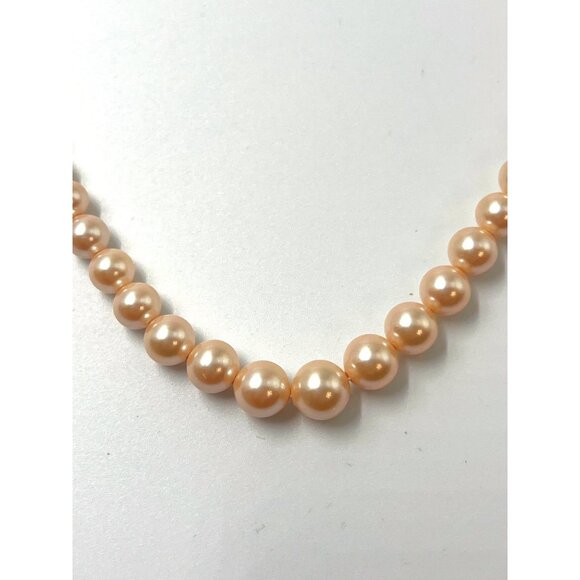 Glass Graduated Pink Pearlized Necklace Lobster Clasp - Picture 2 of 4